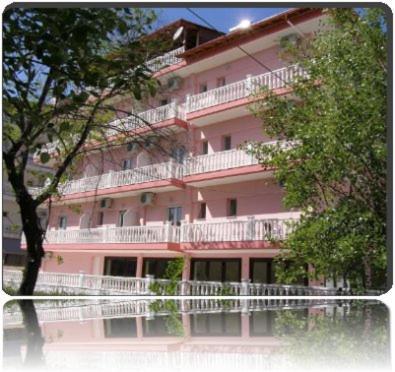 Hotel Louiza Paralía エクステリア 写真