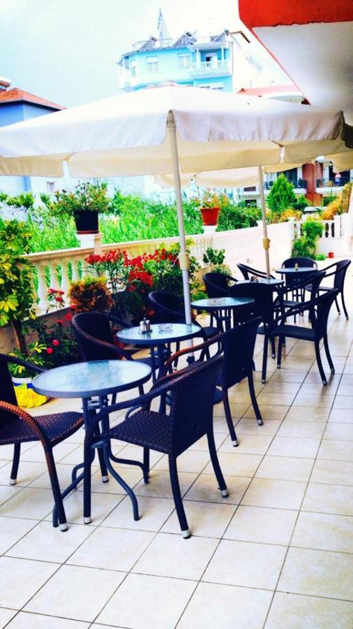 Hotel Louiza Paralía エクステリア 写真